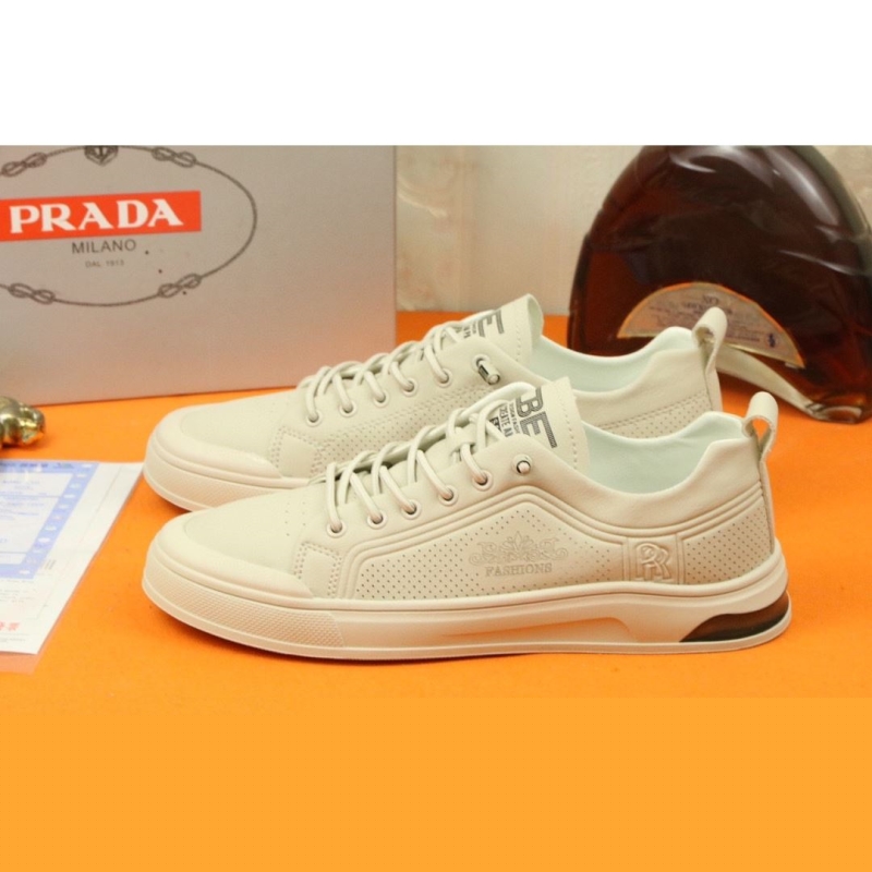Pra*a casual shoes
